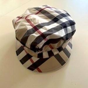 Burberry newsboy cap hat